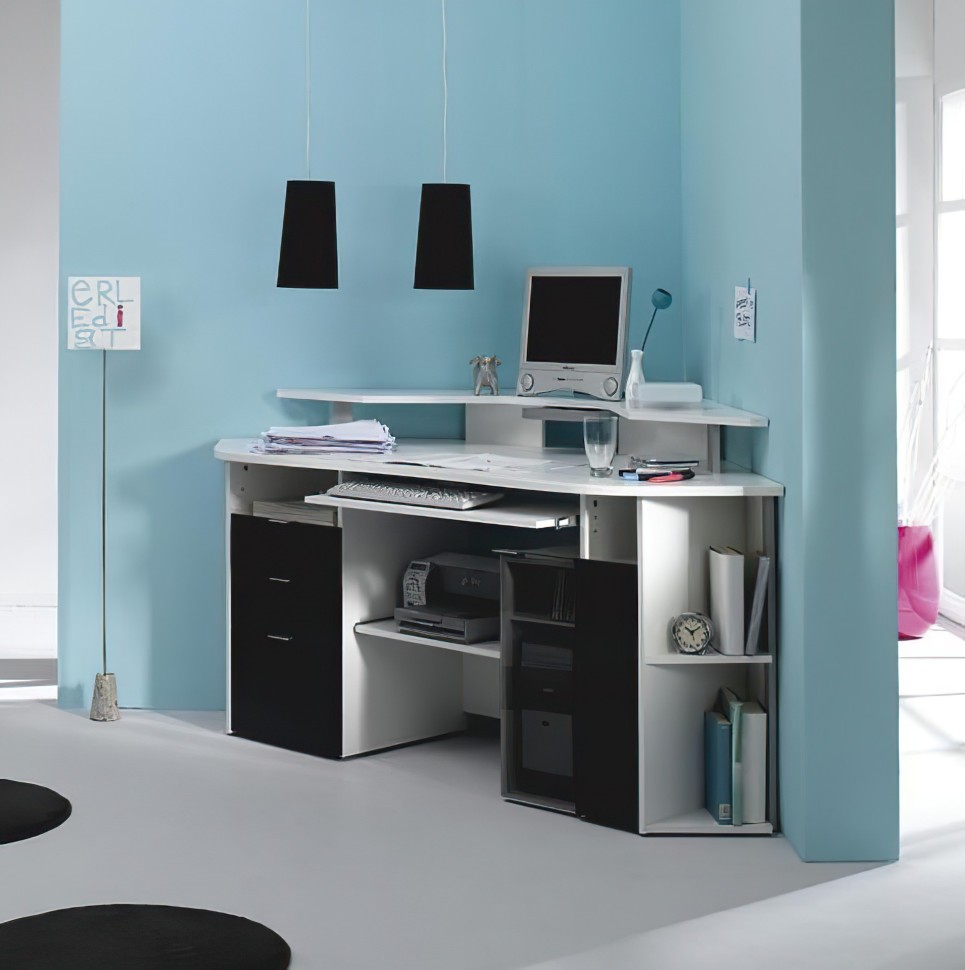 Компьютерный стол 33